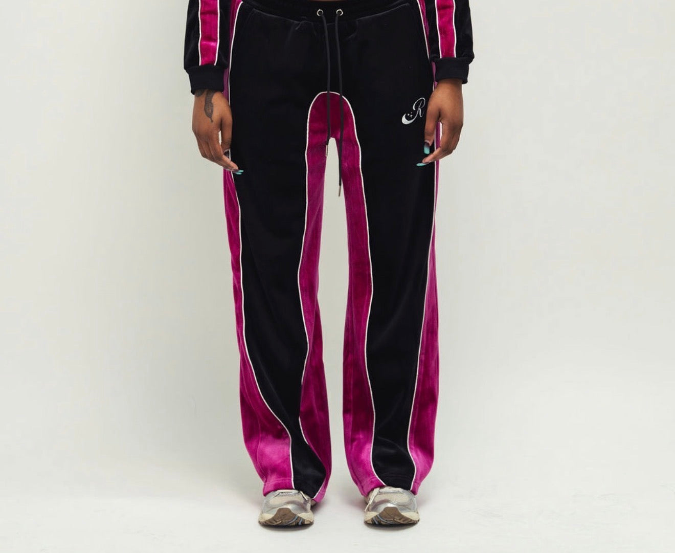 Womenswear De La REVE Velour Pants